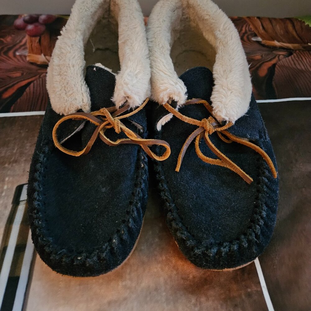 Size 10 MINNETONKA WOMEN'S CHRISSY BOOTIE MOCCASINS SLEEPERS LEATHER/SUEDE SHOES
